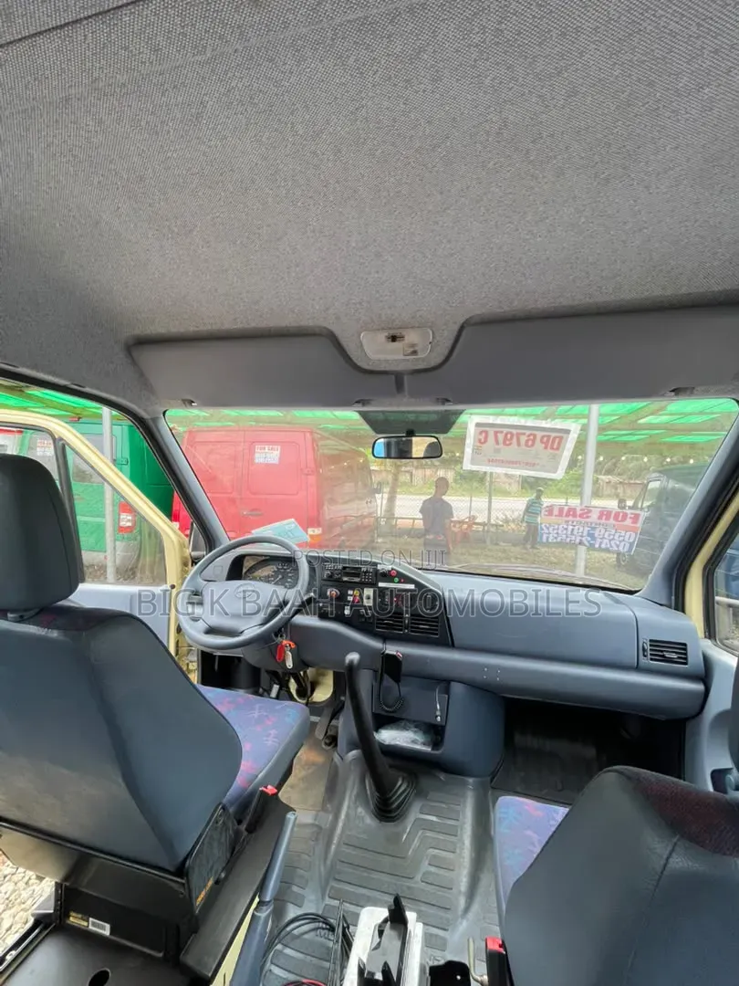 Mercedes-Benz Sprinter 2001 Blue