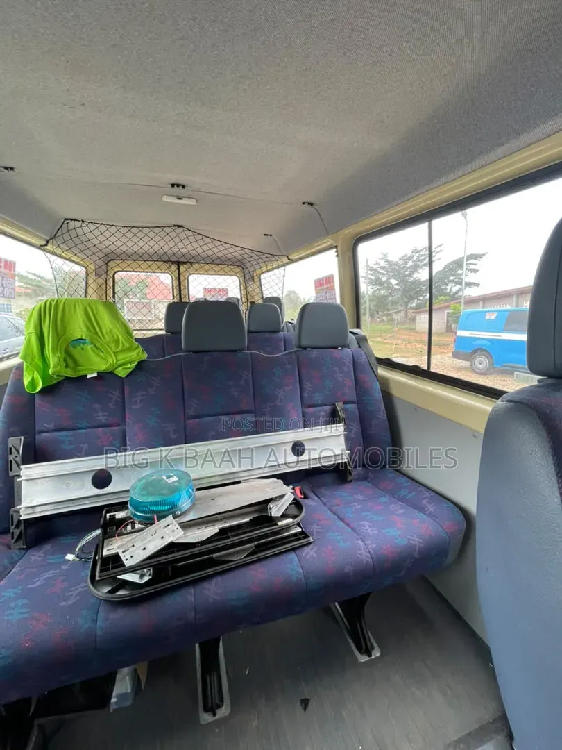 Mercedes-Benz Sprinter 2001 Blue