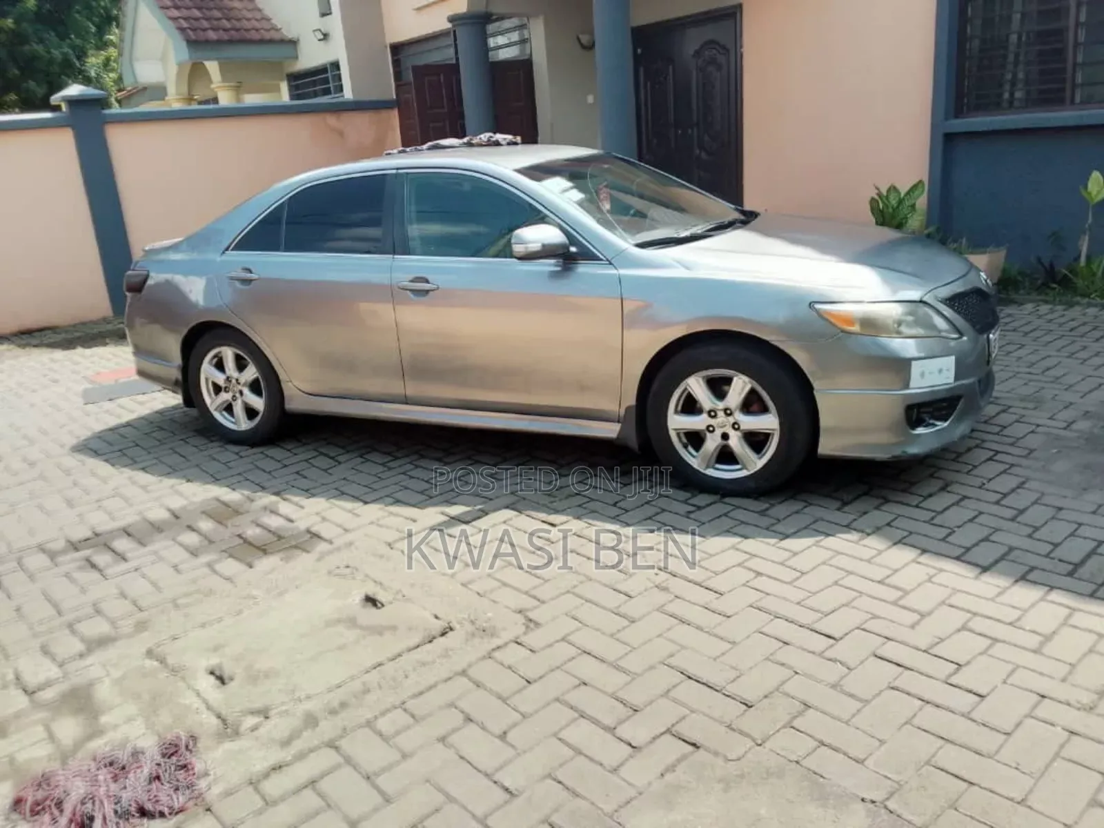 Toyota Camry 2011 Gray