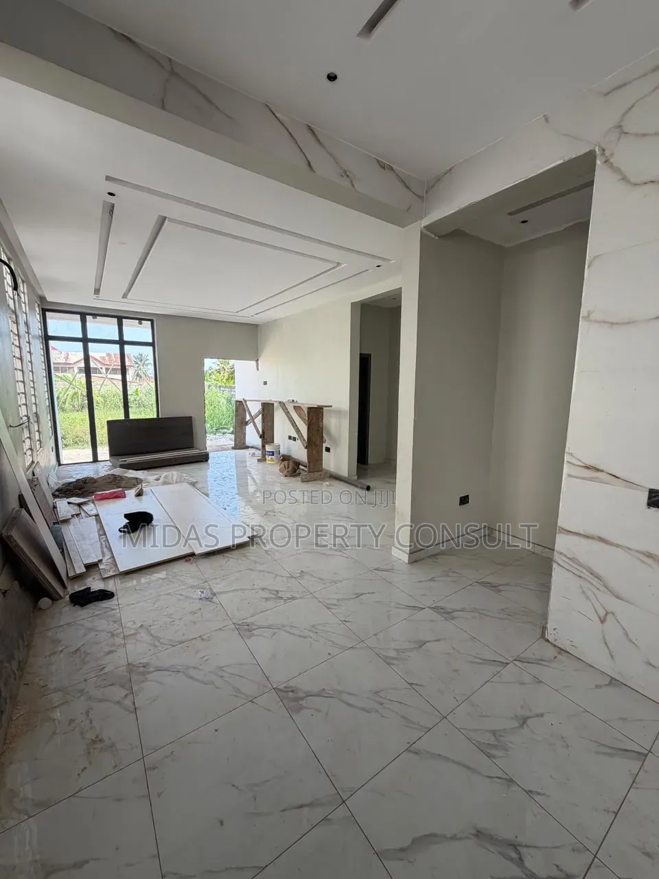 3bdrm Townhouse/Terrace in Oyarifa Teiman, Ghana Flag for sale