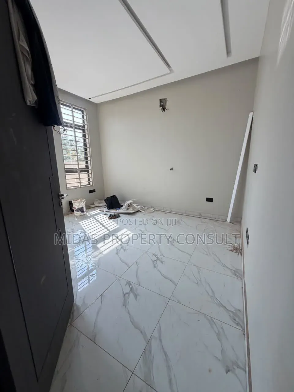 3bdrm Townhouse/Terrace in Oyarifa Teiman, Ghana Flag for sale