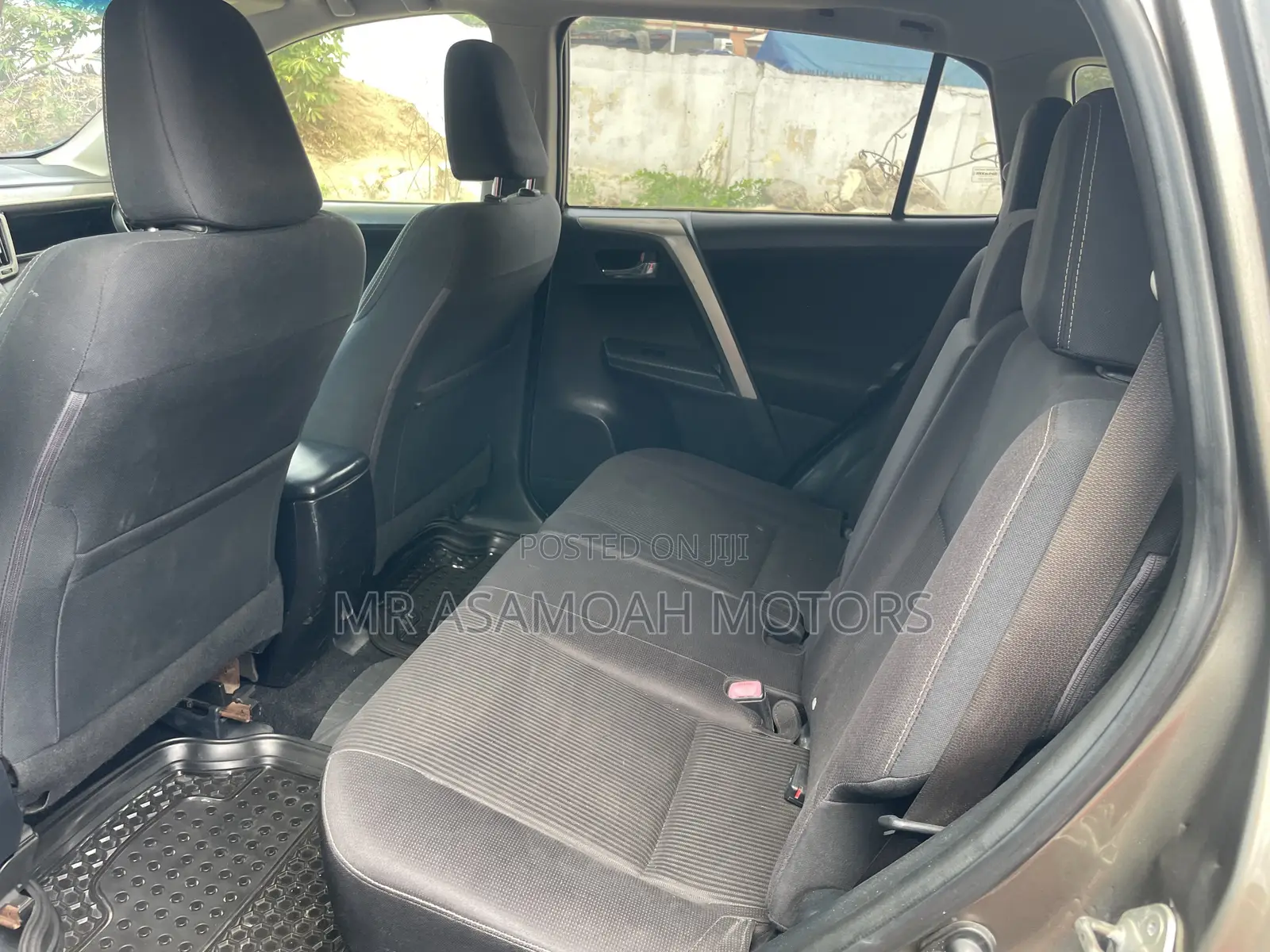 Toyota RAV4 XLE AWD (2.5L 4cyl 6A) 2013 Gray