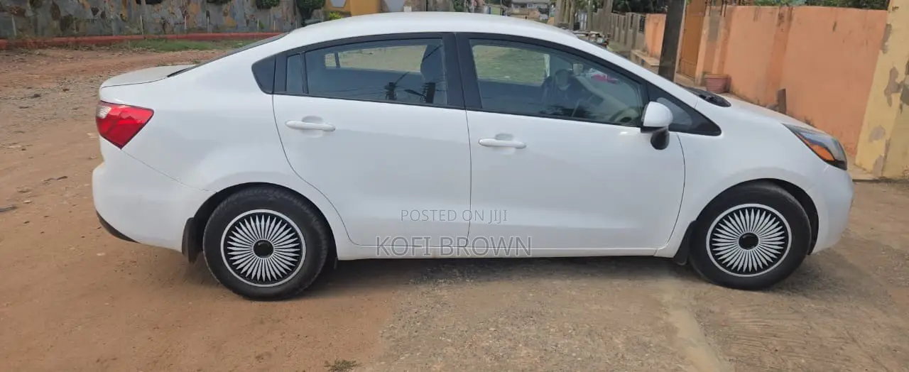 Kia Rio SX 4dr Sedan (1.6L 4cyl 6A) 2013 White