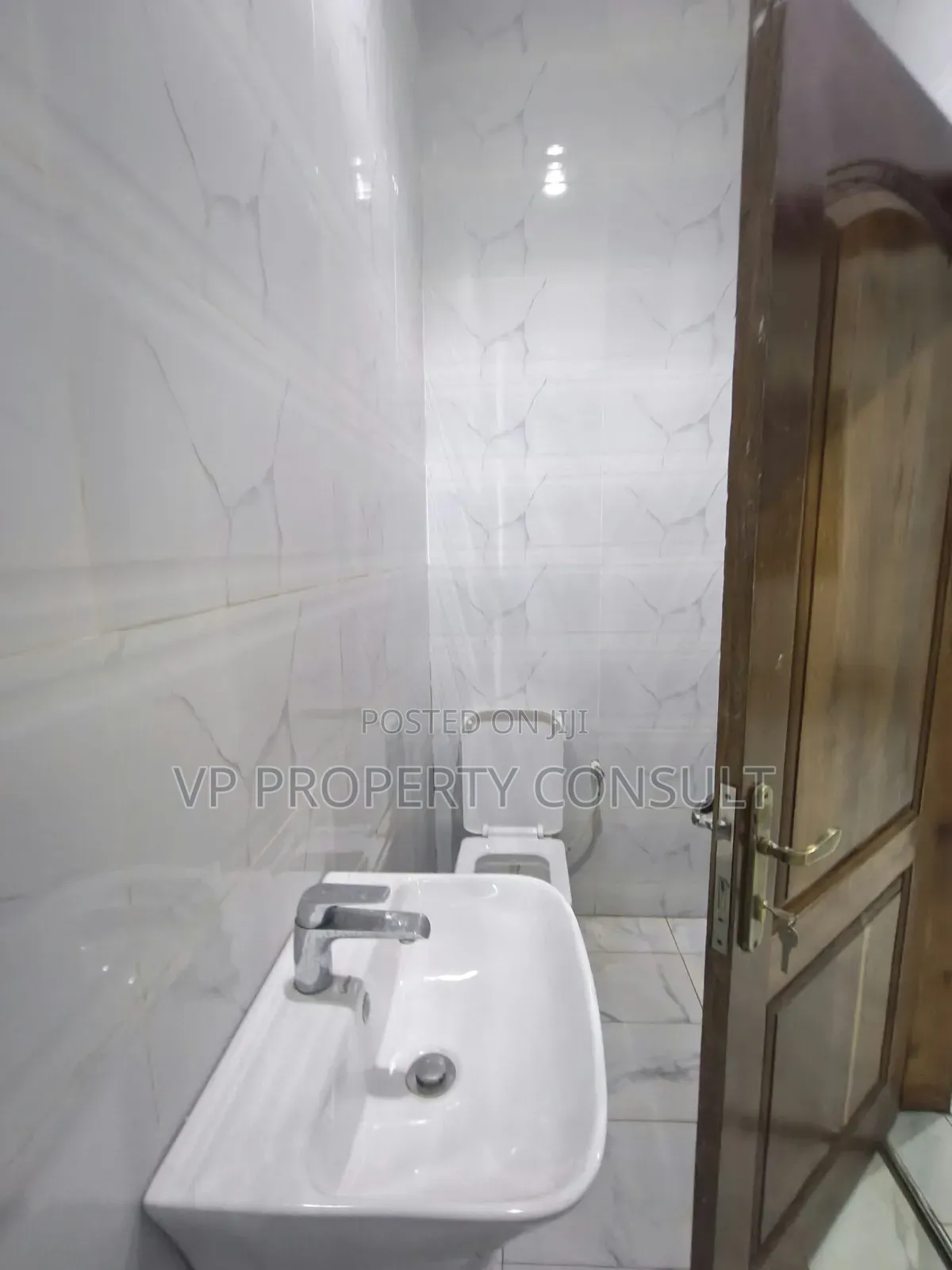 3bdrm House in Ola Achool Area for rent