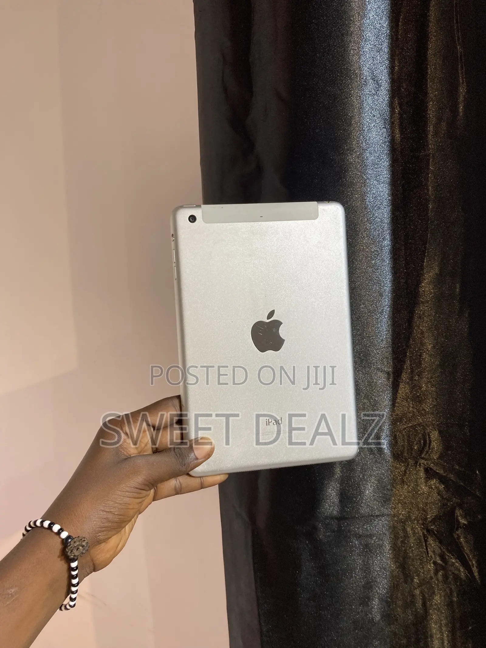Apple iPad mini 3 64 GB Gray