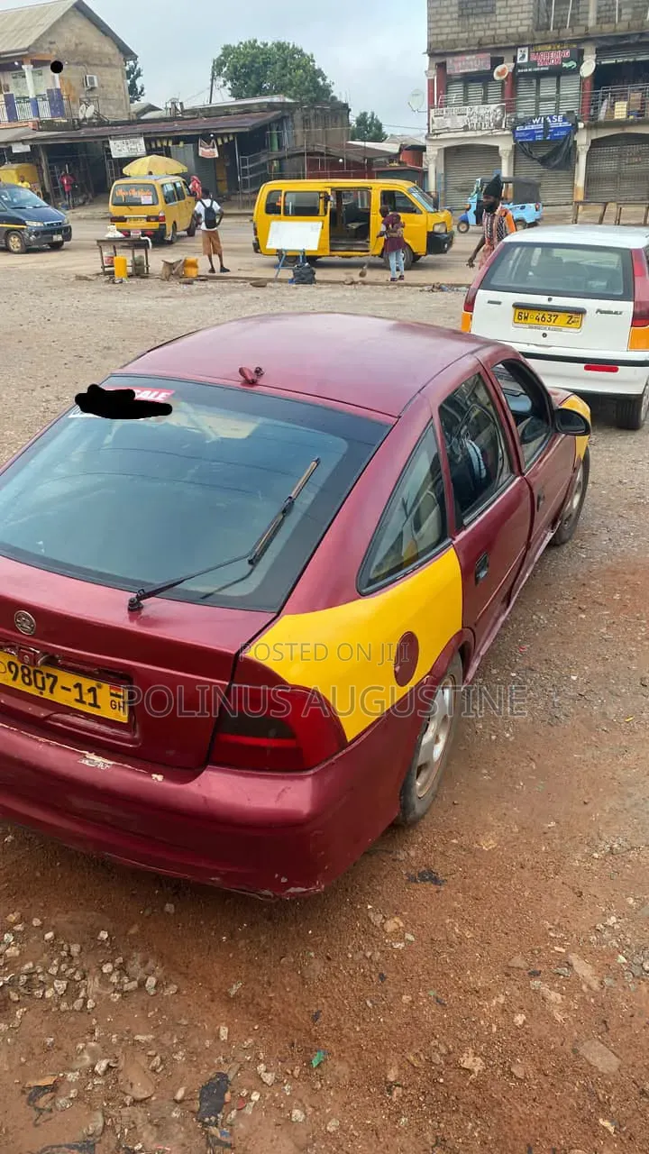 Opel Vectra 2002 Red