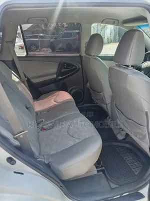Toyota RAV4 2.5 4x4 2012 White