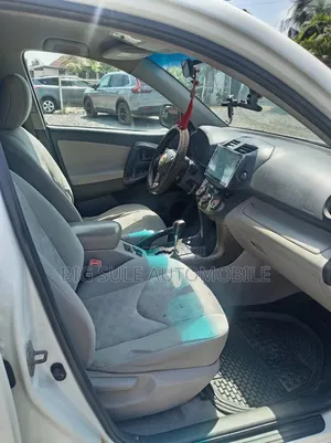 Toyota RAV4 2.5 4x4 2012 White