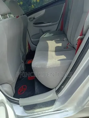 Toyota Corolla S 5-Speed 2013 Silver
