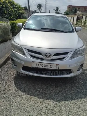 Toyota Corolla S 5-Speed 2013 Silver