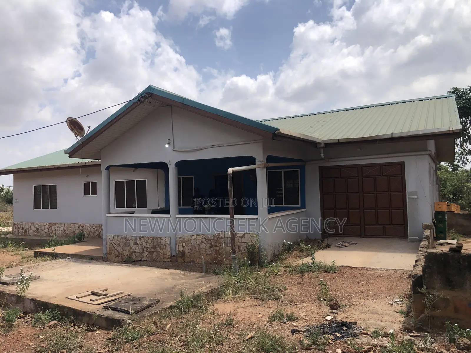 4bdrm House in Legon Club House, Oyibi for sale