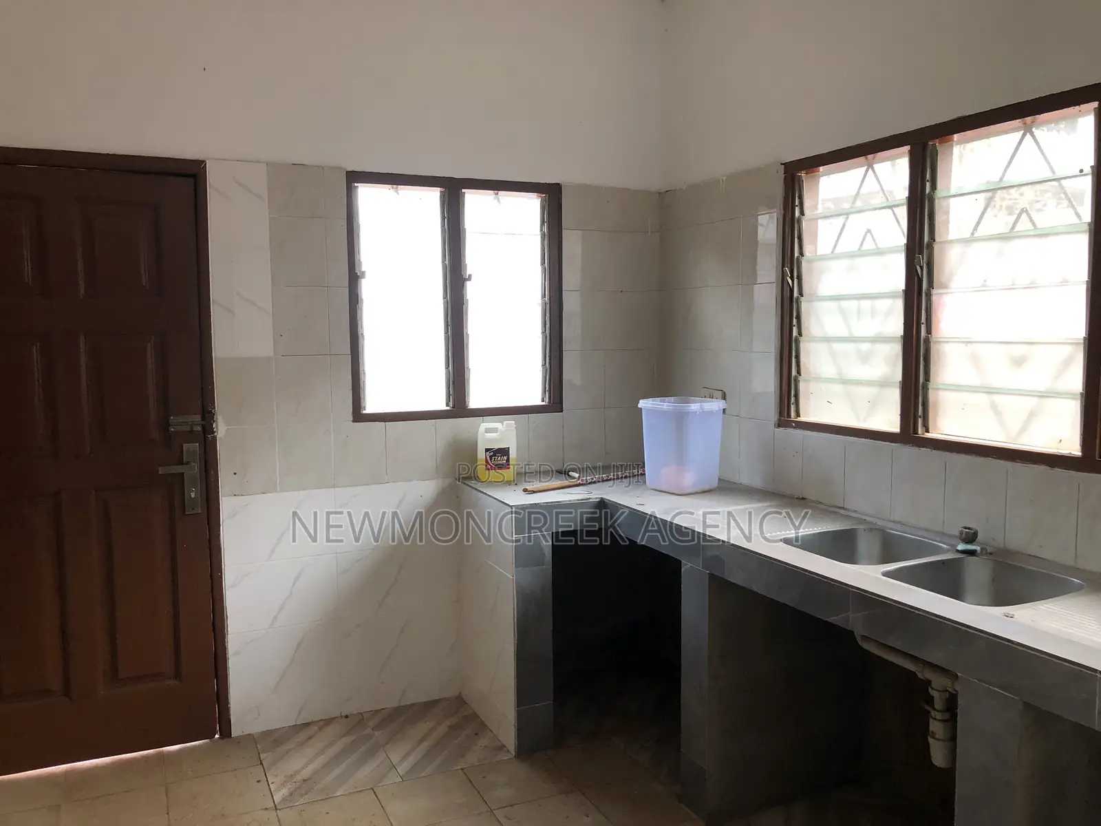 4bdrm House in Legon Club House, Oyibi for sale