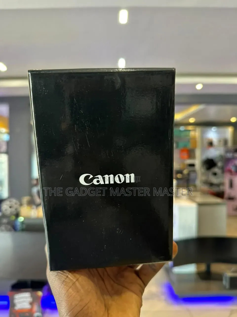 Canon Rf-S 18-150mm F/3.5-6.3 Is STM Lens