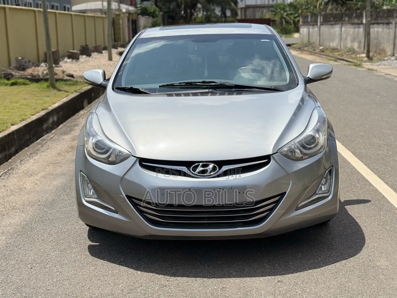 Hyundai Elantra Limited 4dr Sedan (1.8L 4cyl 6A) 2014 Silver