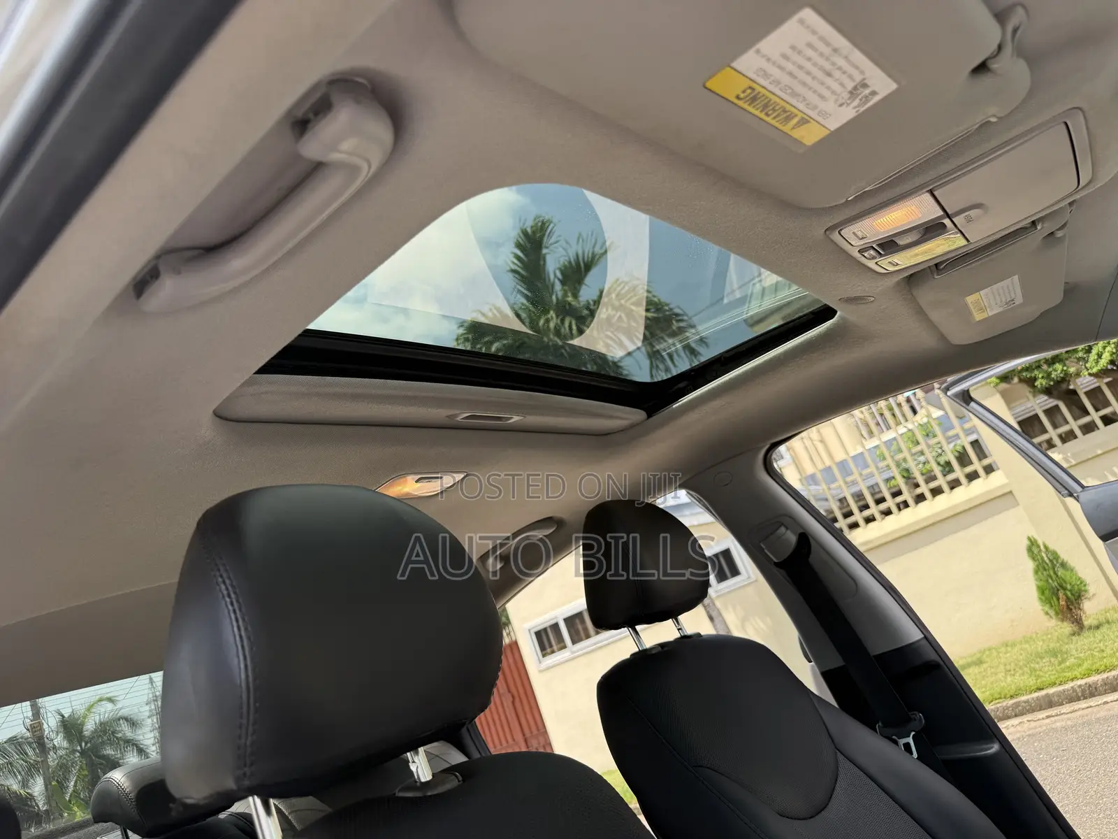 Hyundai Elantra Limited 4dr Sedan (1.8L 4cyl 6A) 2014 Silver