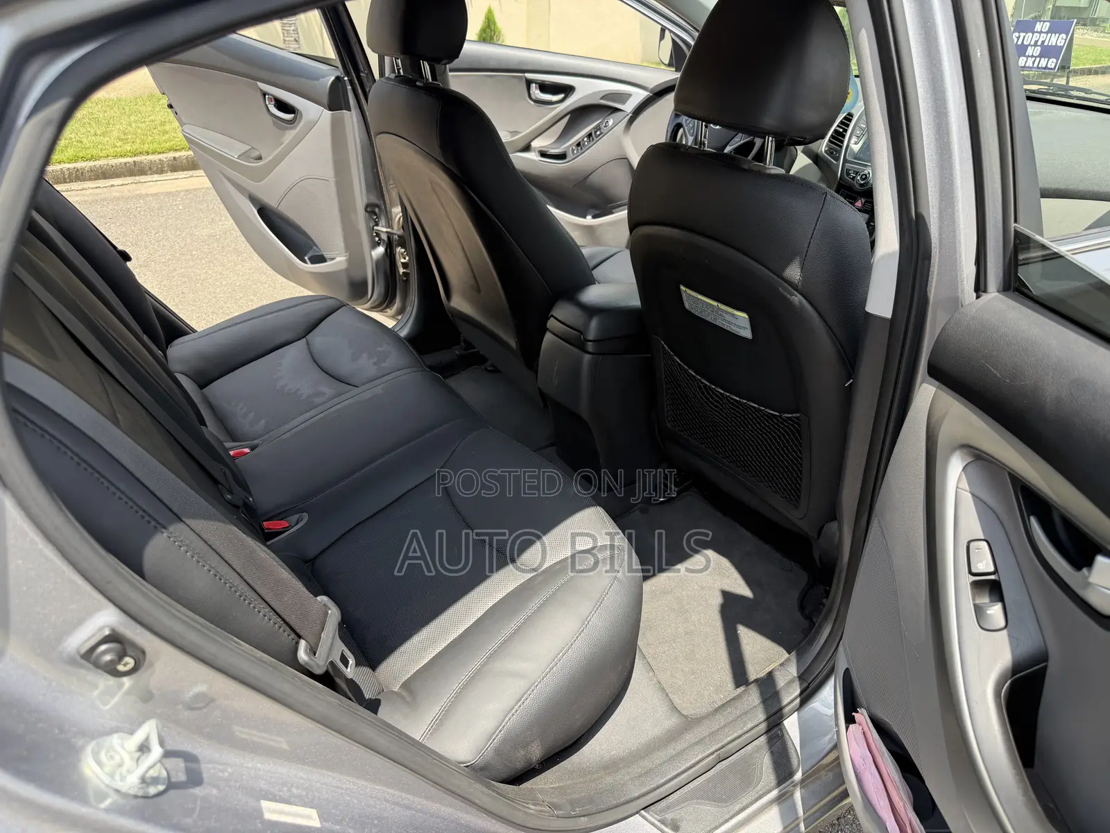 Hyundai Elantra Limited 4dr Sedan (1.8L 4cyl 6A) 2014 Silver