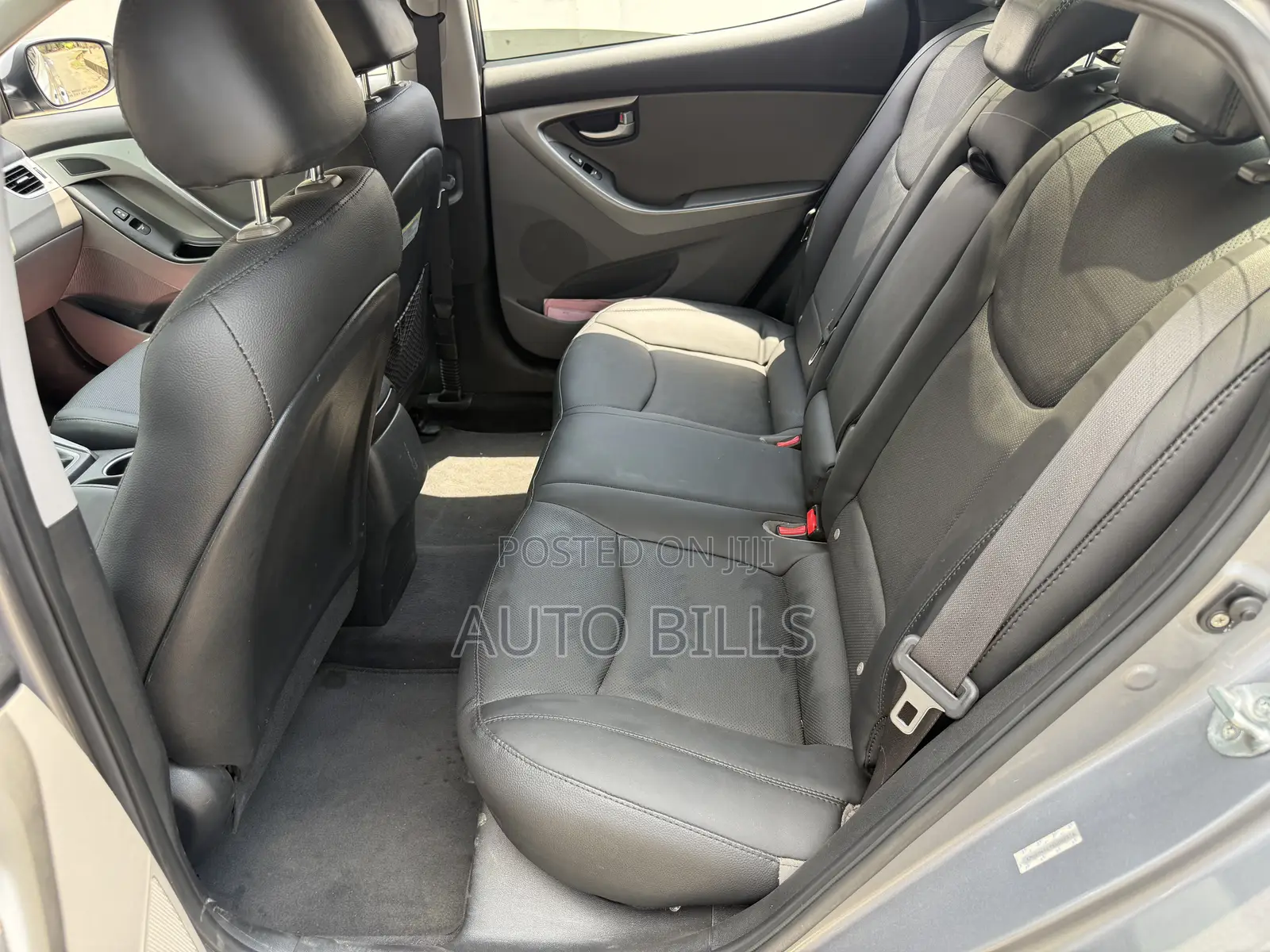 Hyundai Elantra Limited 4dr Sedan (1.8L 4cyl 6A) 2014 Silver