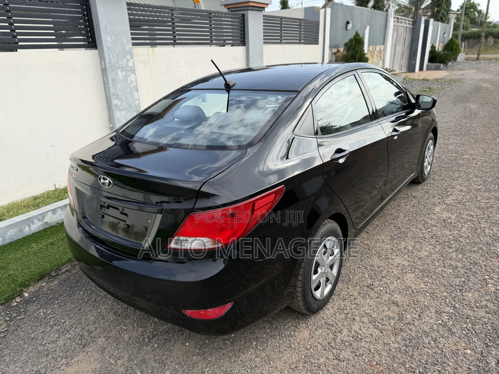 Hyundai Accent SE Sedan 2016 Black