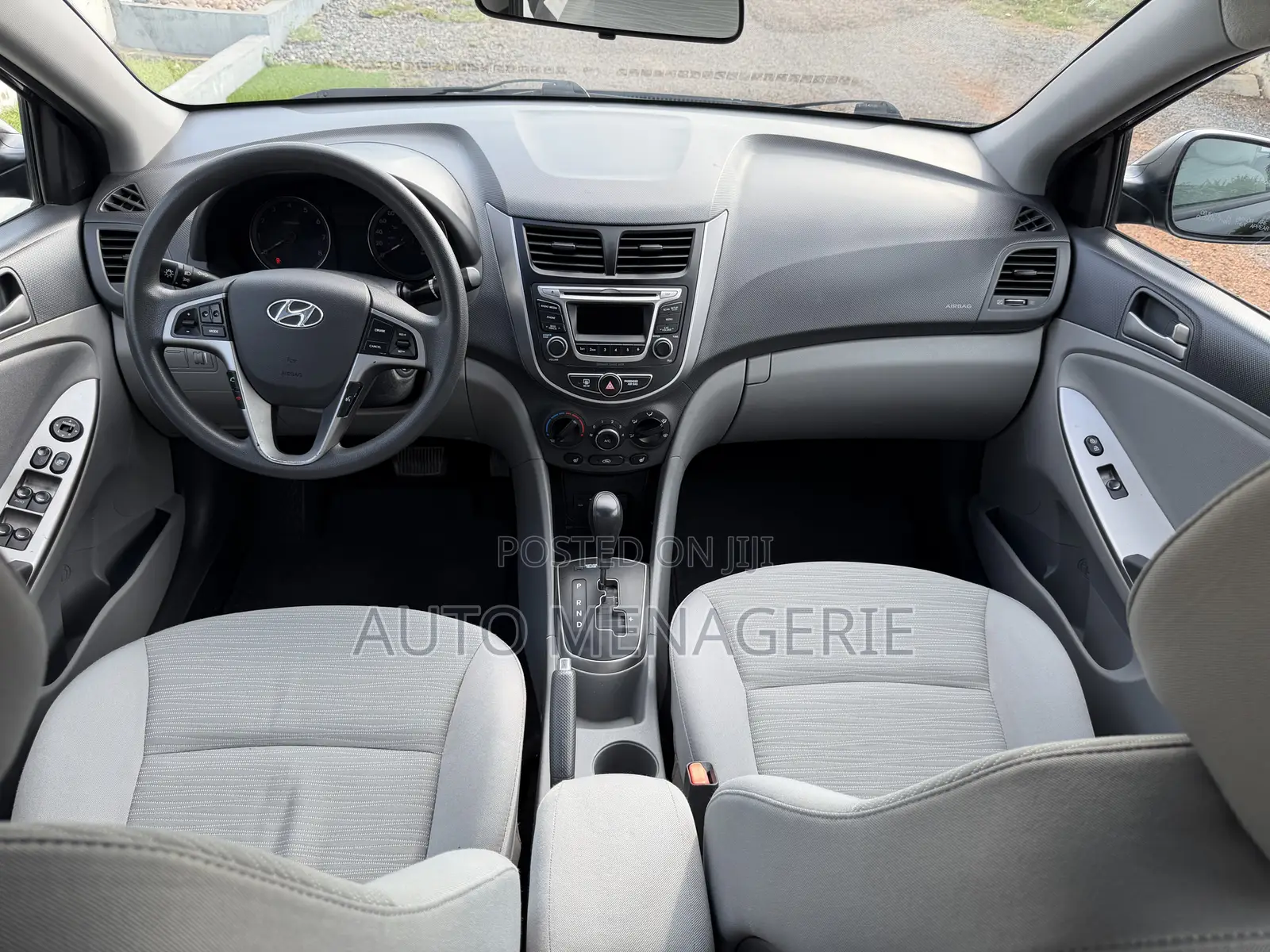Hyundai Accent SE Sedan 2016 Black