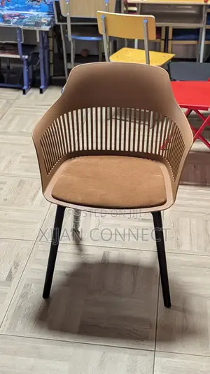 Modern Plastic Bucket Chairs With Cushion - Restaurant, Office & Home