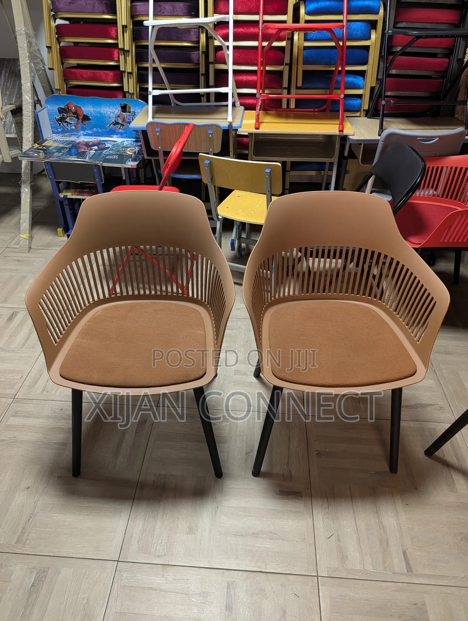 Modern Plastic Bucket Chairs With Cushion - Restaurant, Office & Home