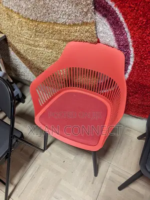 Modern Plastic Bucket Chairs With Cushion - Restaurant, Office & Home