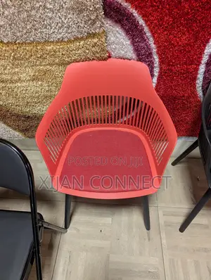 Modern Plastic Bucket Chairs With Cushion - Restaurant, Office & Home
