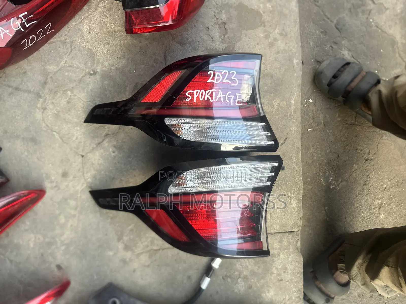 Kia Sportage 2023-25 Taillights Pair