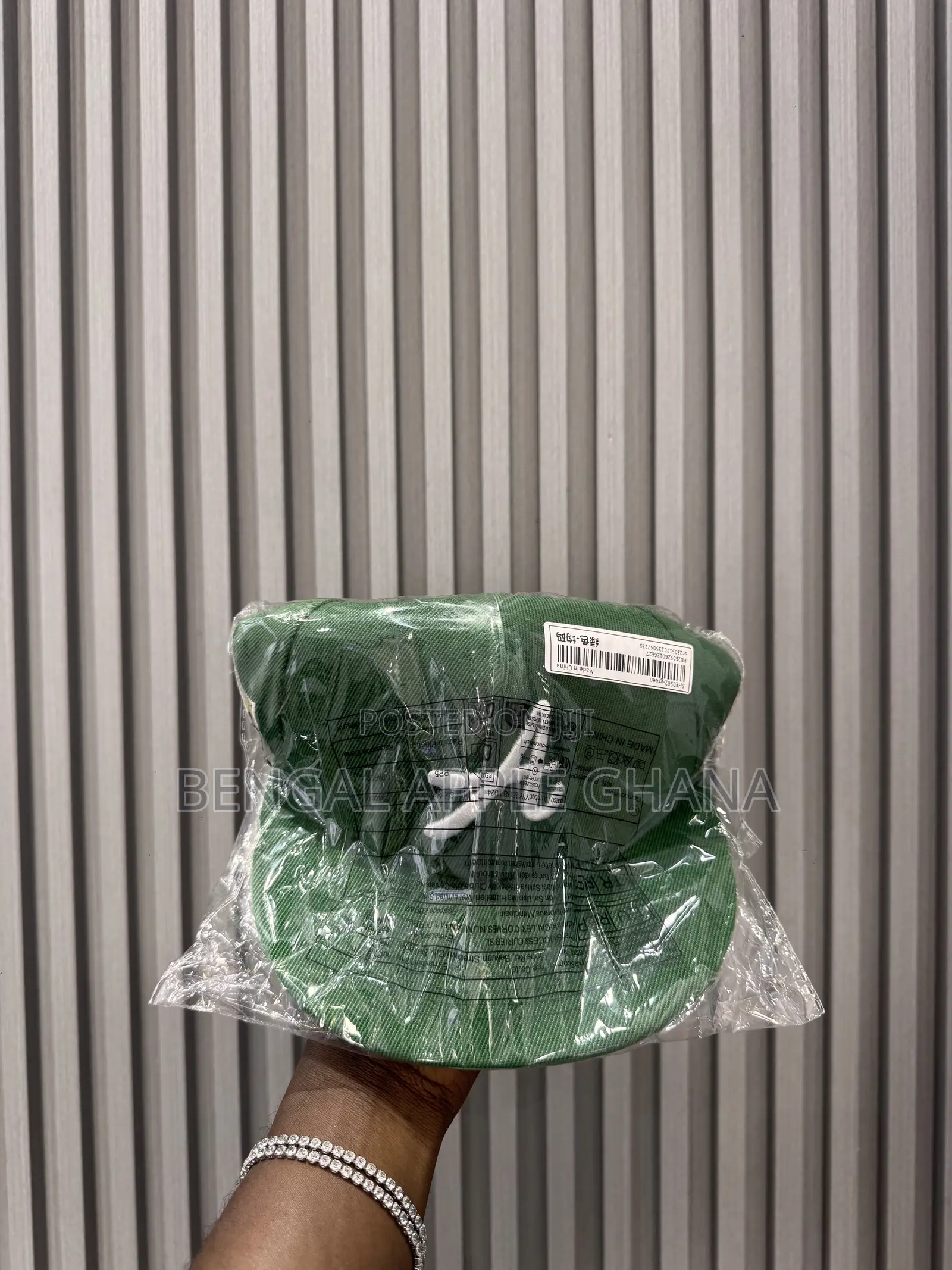Green One in One Clean Cap