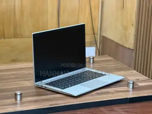 Laptop HP EliteBook 835 G7 8GB AMD Ryzen 5 SSD 256GB