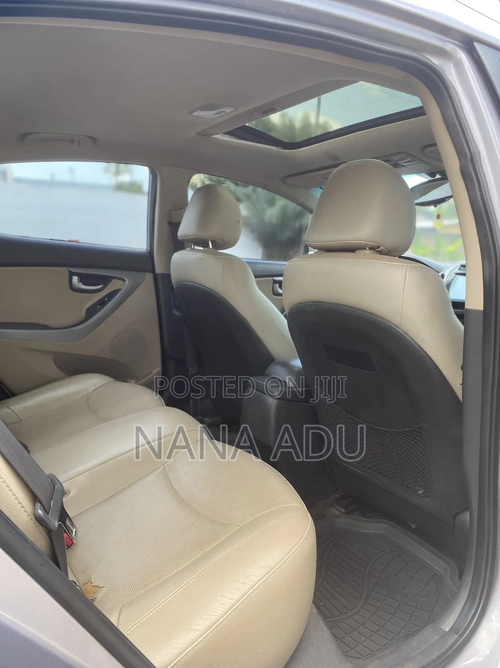 Hyundai Elantra SE Sedan FWD (1.8L 4cyl 6M) 2016 Pearl