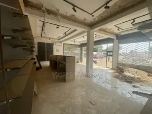 Shop for Rent at Leakside