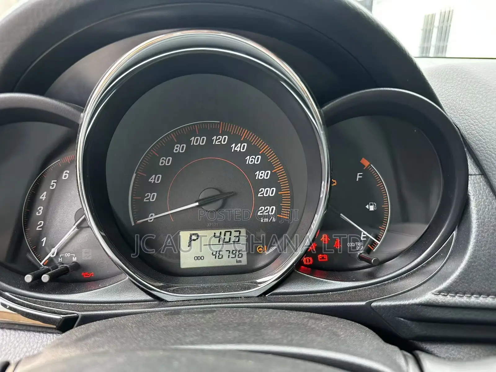 Toyota Yaris 1.5 Sedan L 2020 Red