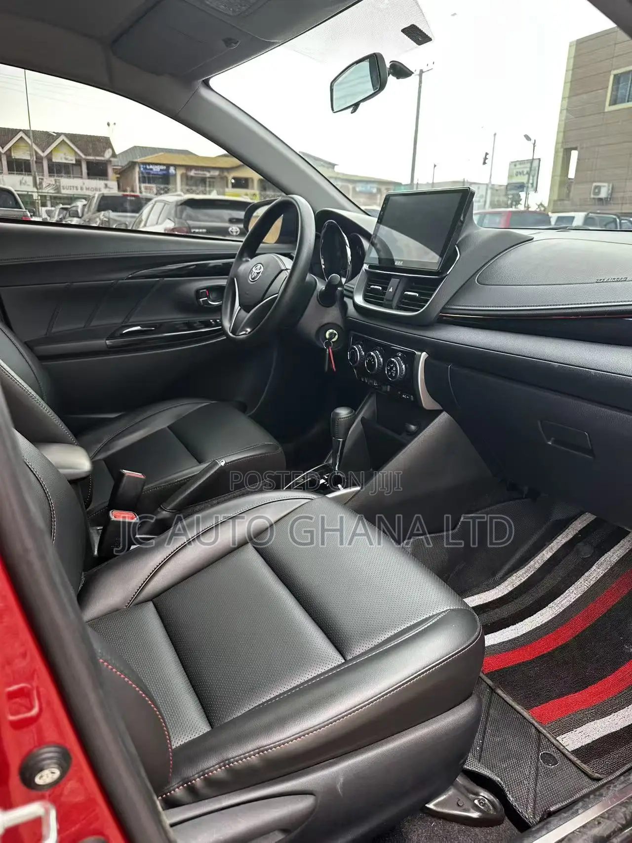 Toyota Yaris 1.5 Sedan L 2020 Red