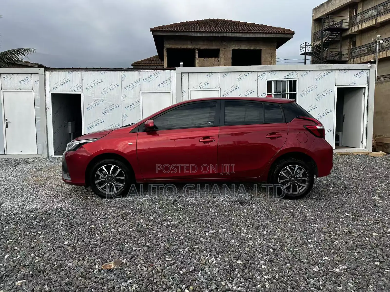 Toyota Yaris 1.5 Sedan L 2020 Red