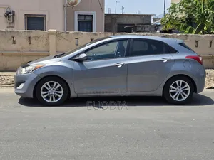 Hyundai Elantra Sport 4dr Sedan (2.0L 4cyl 6A) 2014 Gray