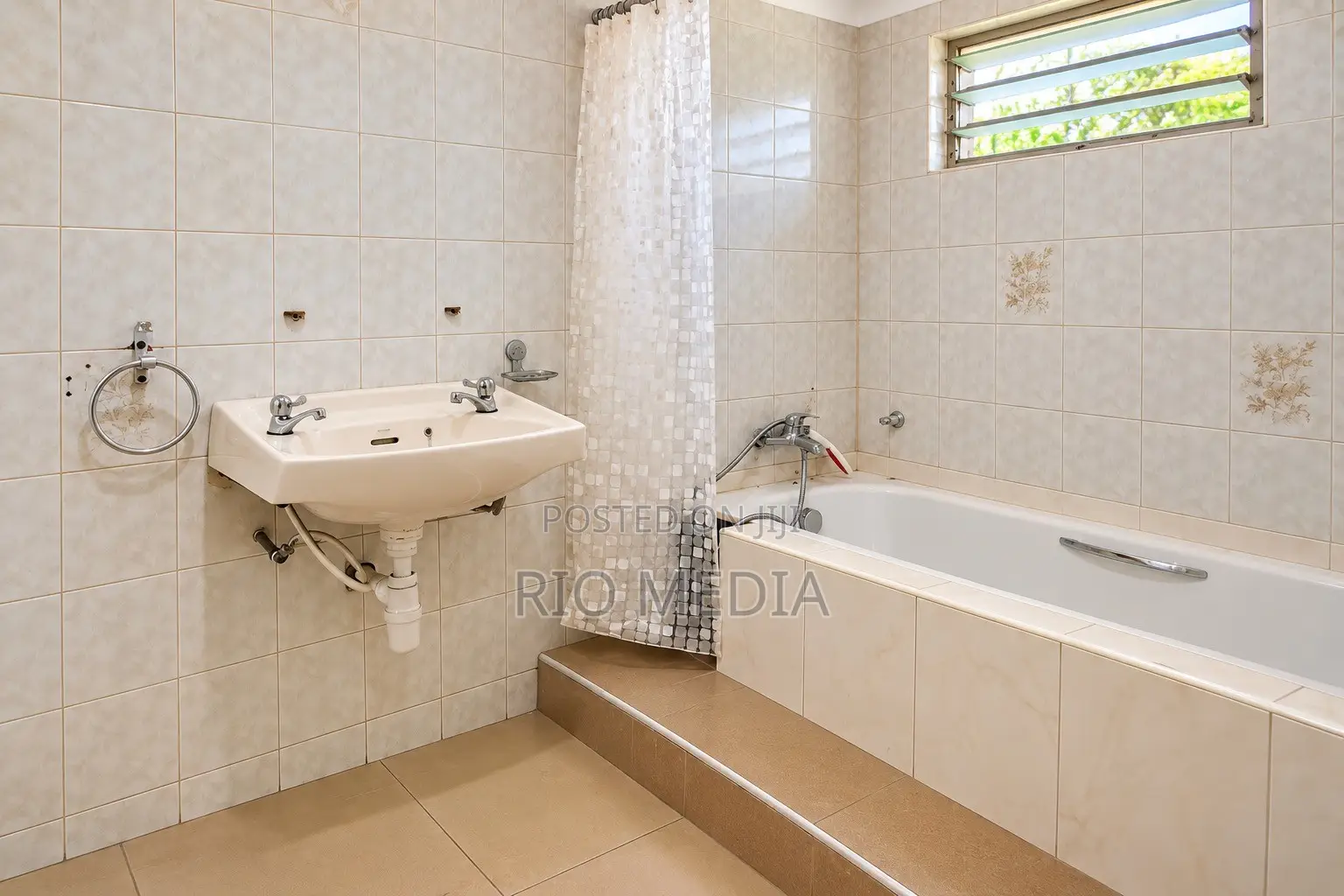 Real Estate or Airbnb Photography