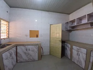 6bdrm Duplex in Fareham Melcolm, Frafraha for rent