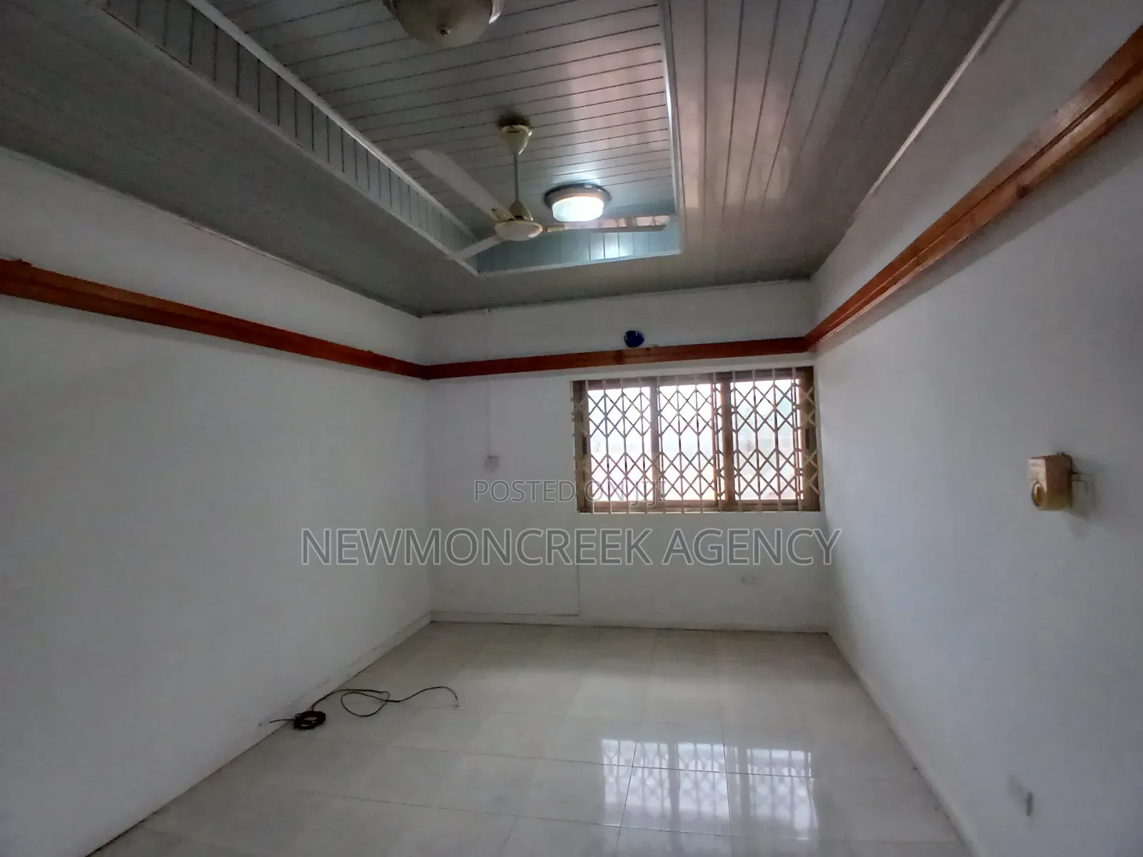 6bdrm Duplex in Fareham Melcolm, Frafraha for rent