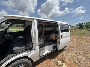 Nissan Caravan 2010 White