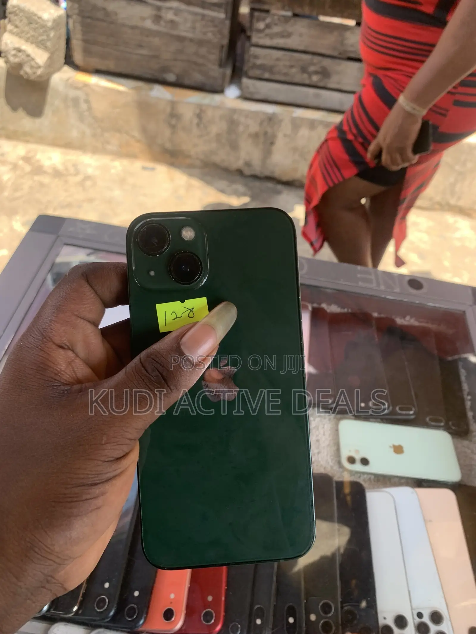 Apple iPhone 13 128 GB Green