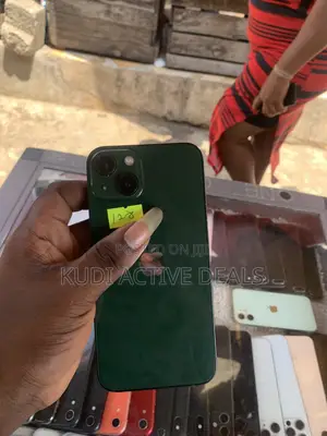 Apple iPhone 13 128 GB Green