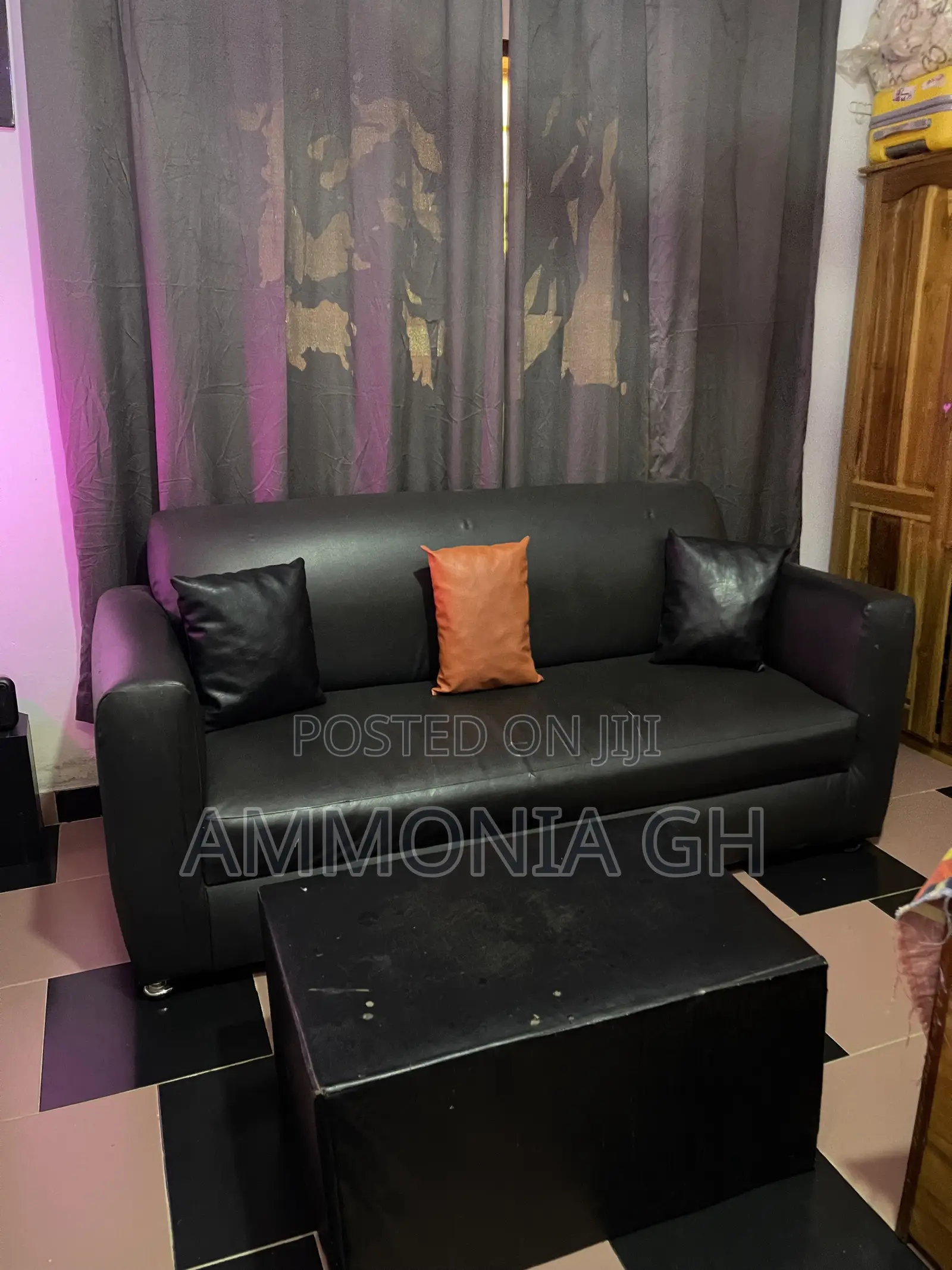 3 in One Sofa Chair With Center Table and 3 Leather Pillows