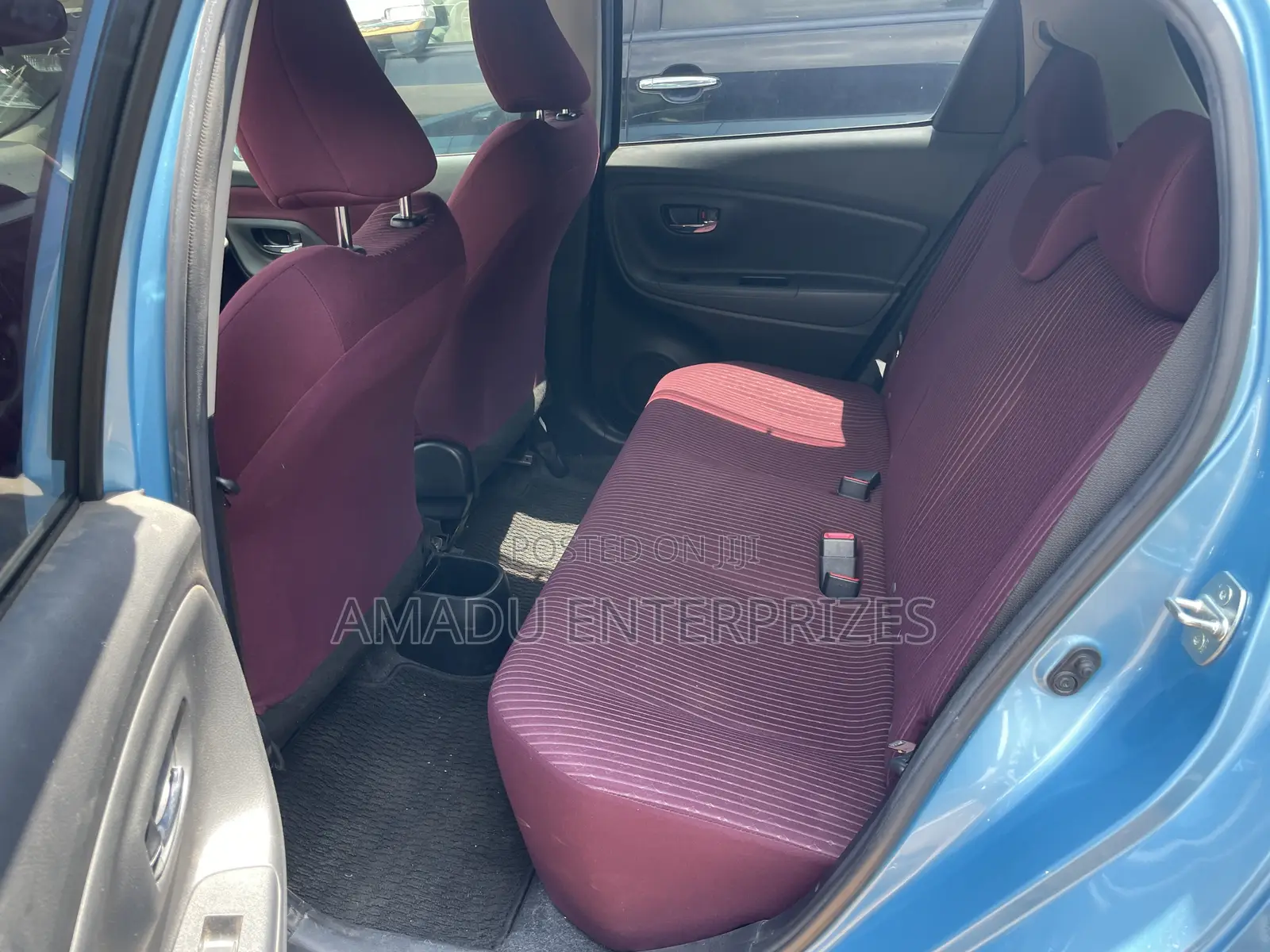 Toyota Vitz 1.3 FWD 5dr 2014 Blue