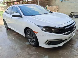 Honda Civic 2022 White