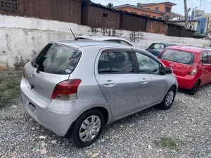Toyota Vitz 1.5 FWD 3dr 2010 Silver