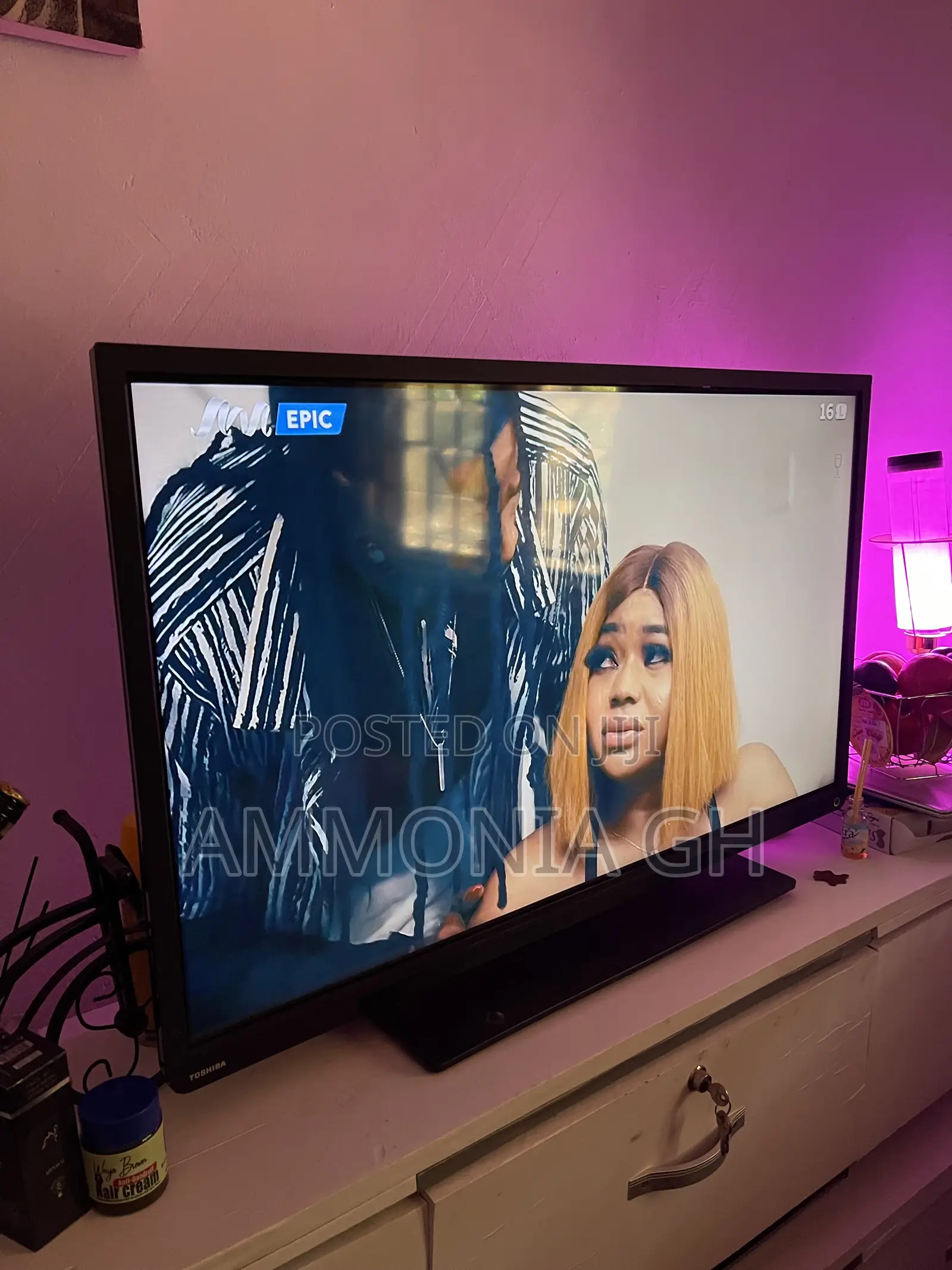 40 Inches Toshiba TV