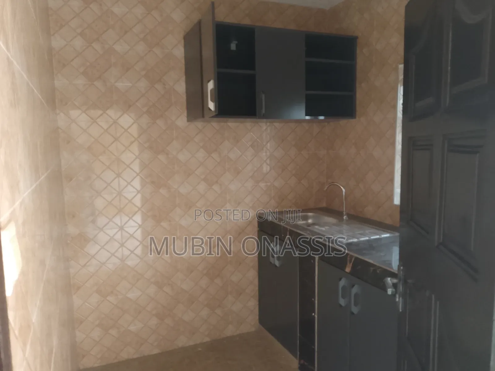 1bdrm Apartment in Mubin Properties, School Junction for rent