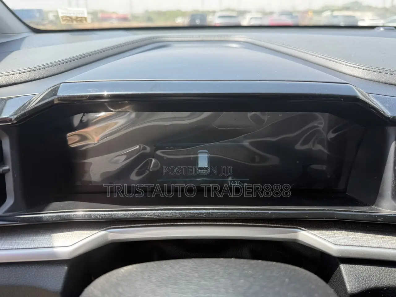 Hyundai Custin 2022 White