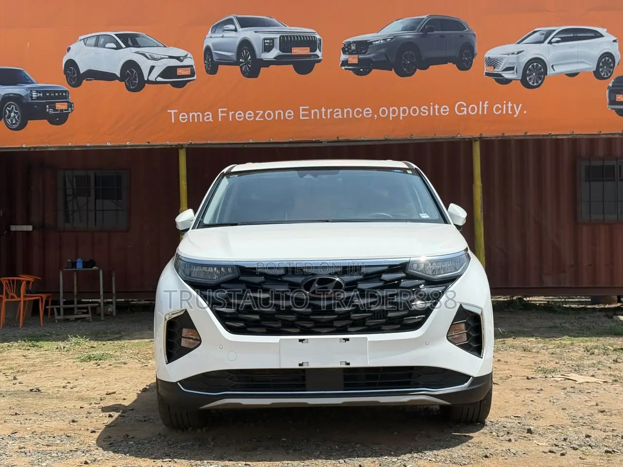 Hyundai Custin 2022 White